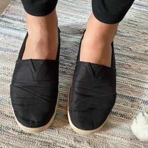 Toms Womens slip on